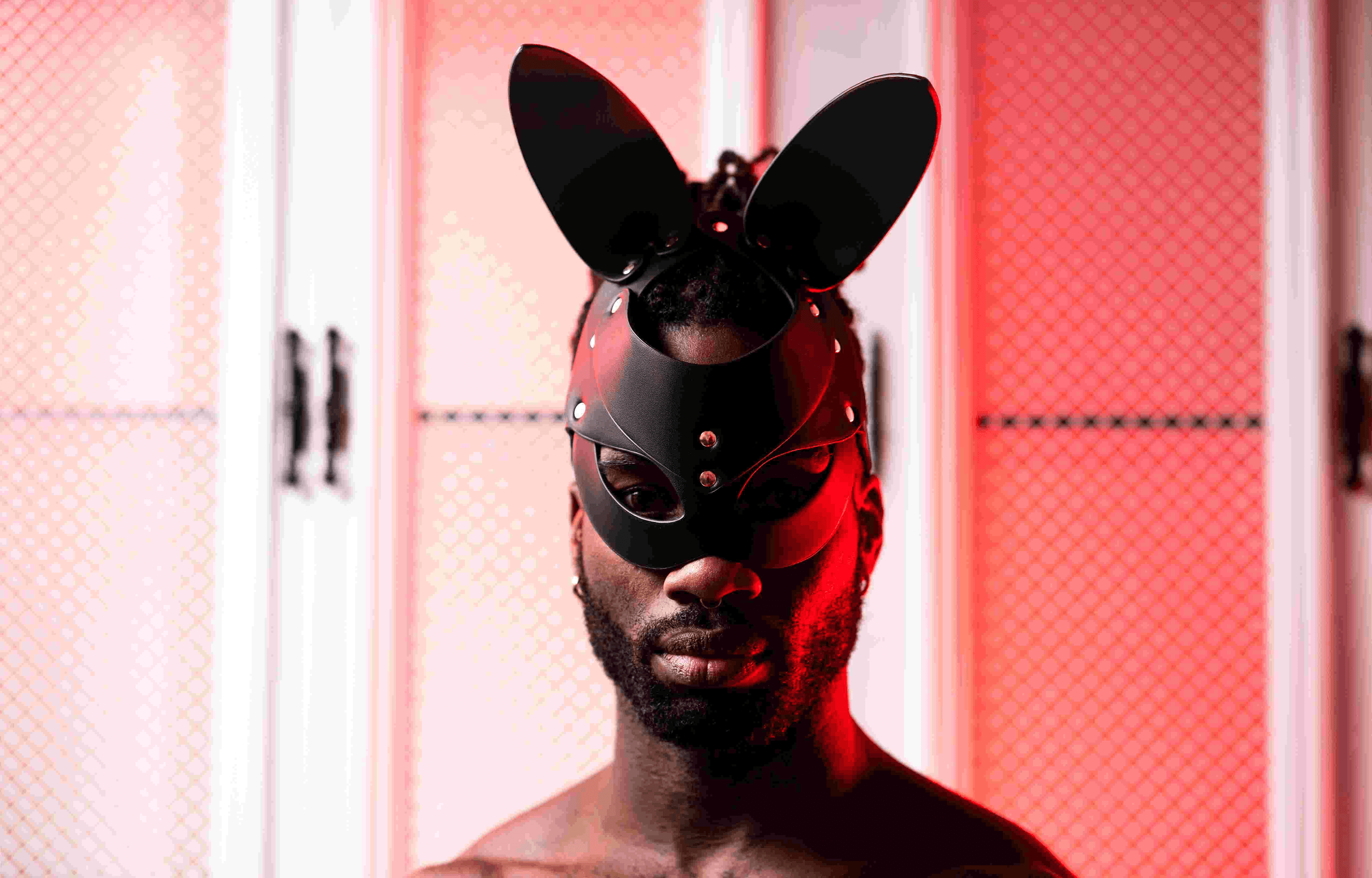 PU LEATHER BUNNY MASK BLACK OS